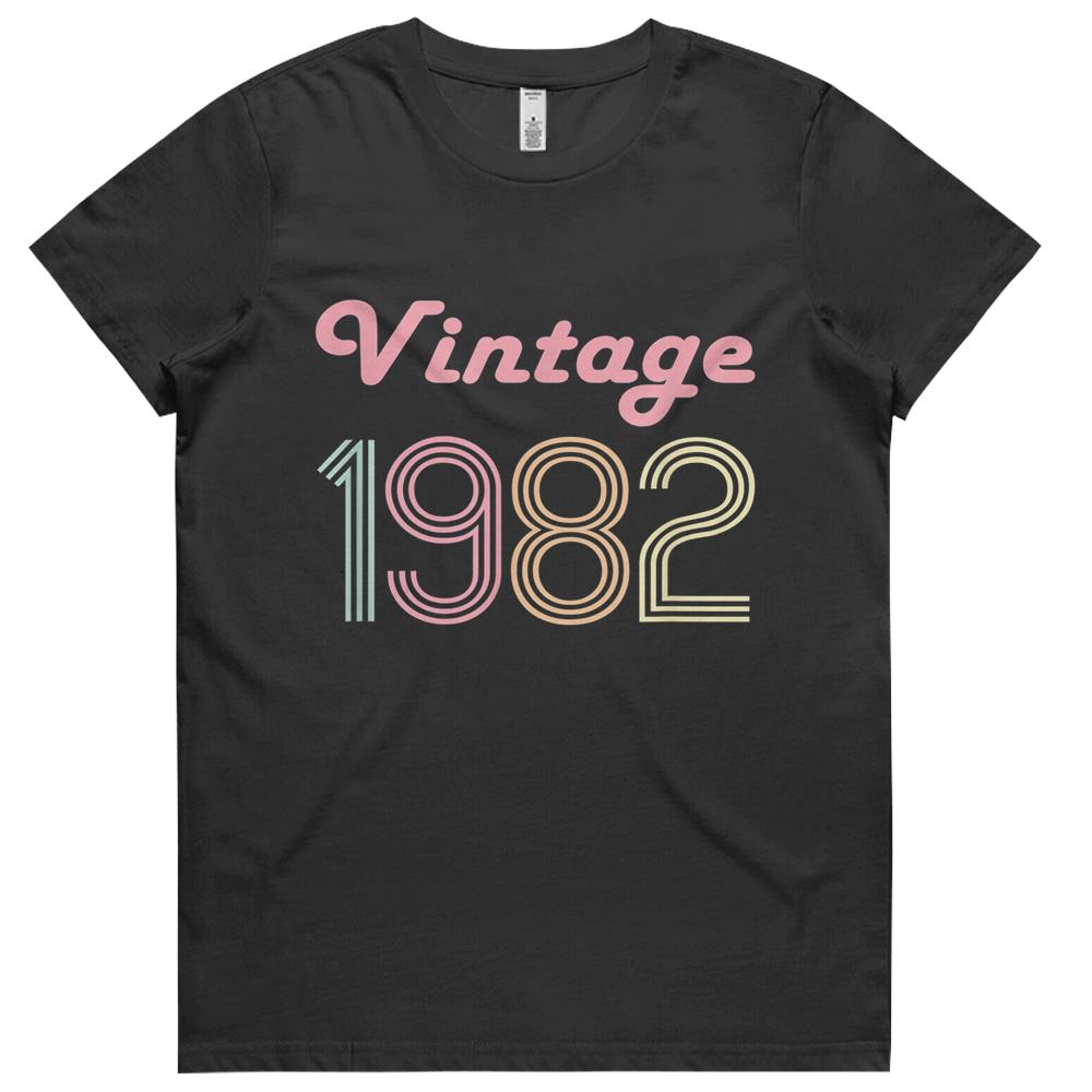 39th Birthday Gift For Her 39 Year Old Women Vintage 1982 Womens Tshirts