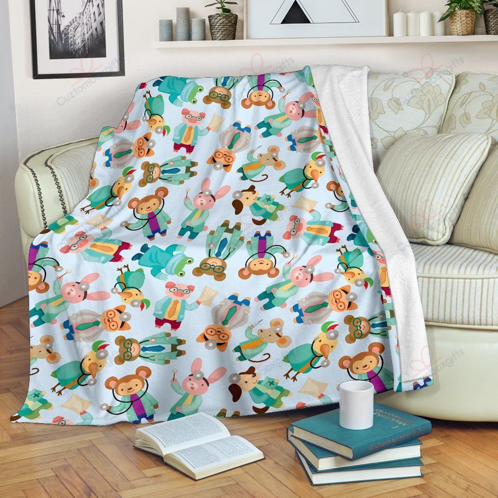 Animal Nurse Pattern KC0709313CL Fleece Blanket