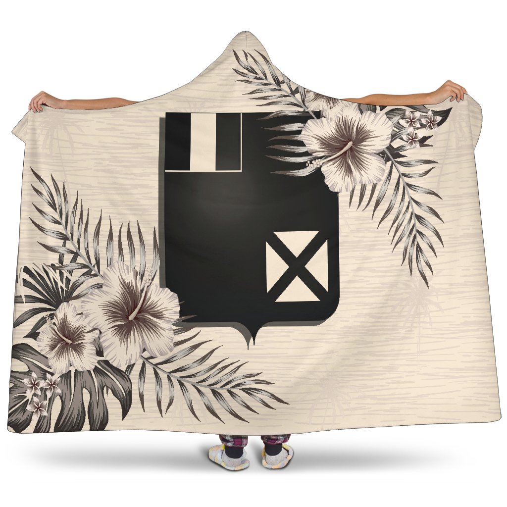 Wallis and Futuna Hooded Blanket – The Beige Hibiscus A7