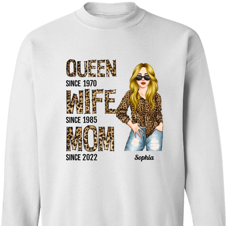 Queen Wife Mom Personalized Sweatshirt, Best Gift For Mom, Grandma, Frinendy – Trending Personalized