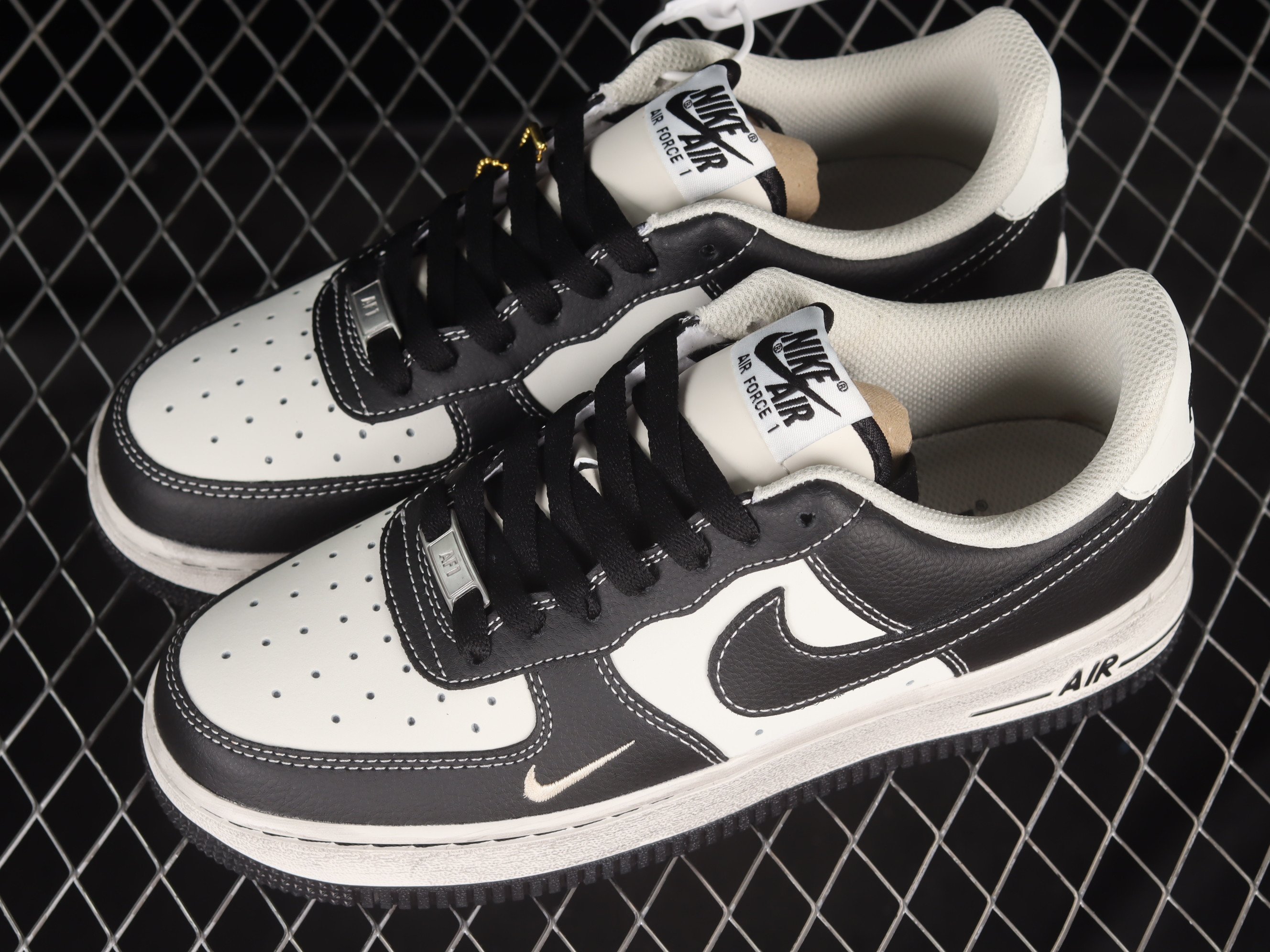 Nike Air Force 1’07 Low Shoes Sneakers – Black White SNK468794316