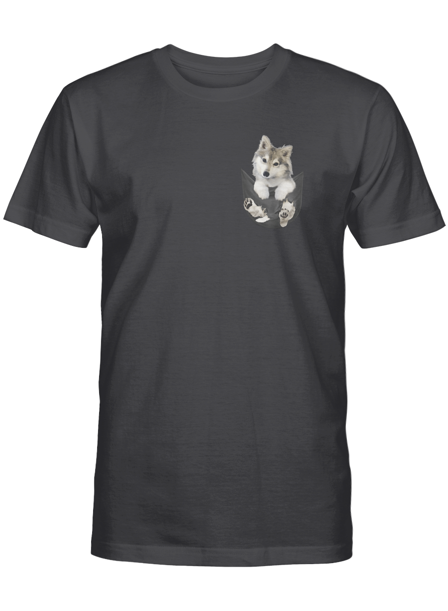 Alaskan Malamute Puppy In Pocket – Alaskan Malamute Tshirt