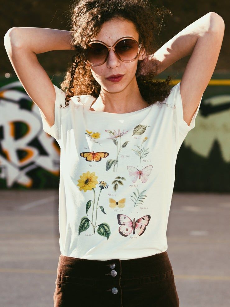 Botanical Butterfly Flower Graphic Tees Vintage Style Butterfly Shirt