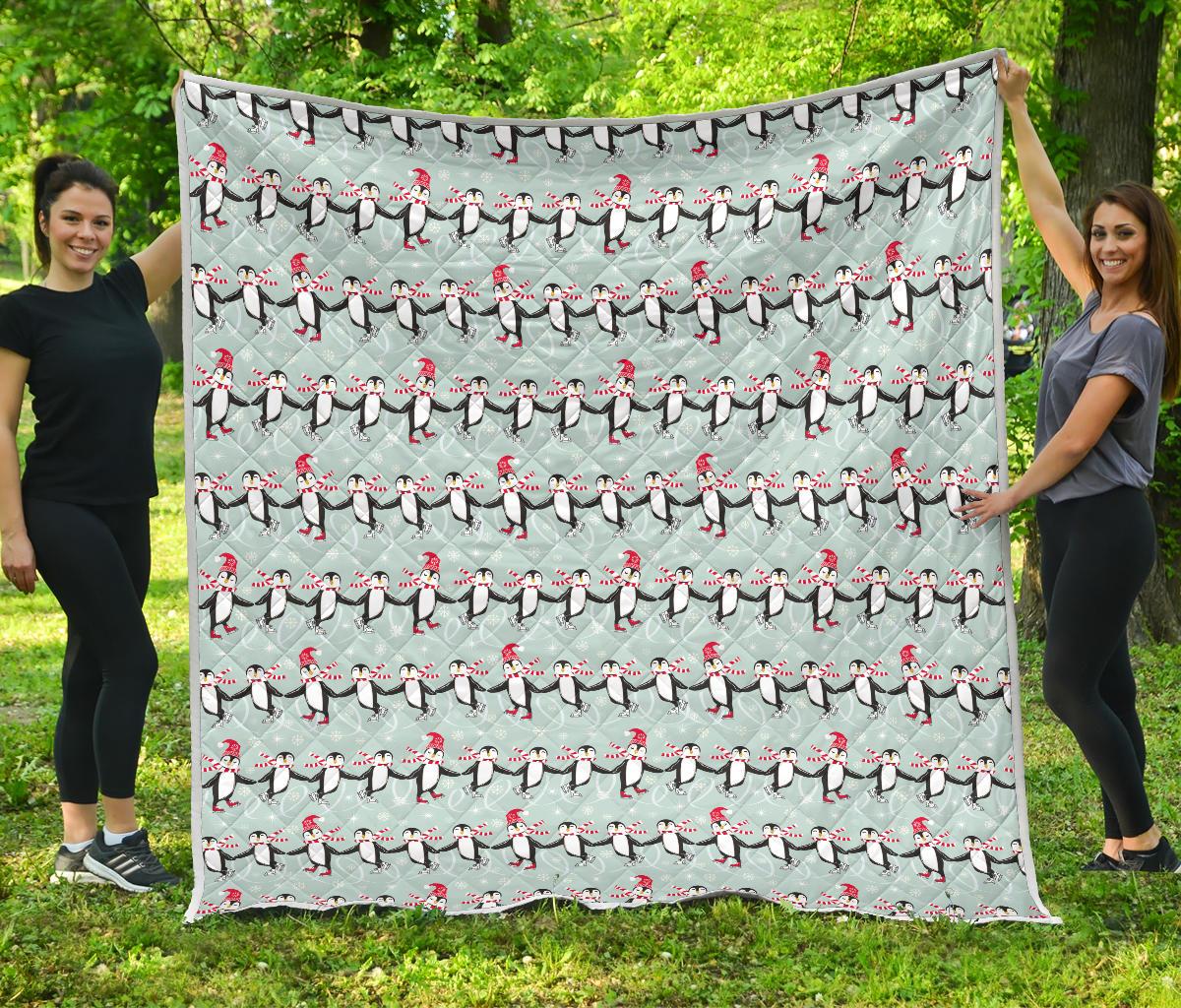 Penguin Sking Design Quilt Bedspread