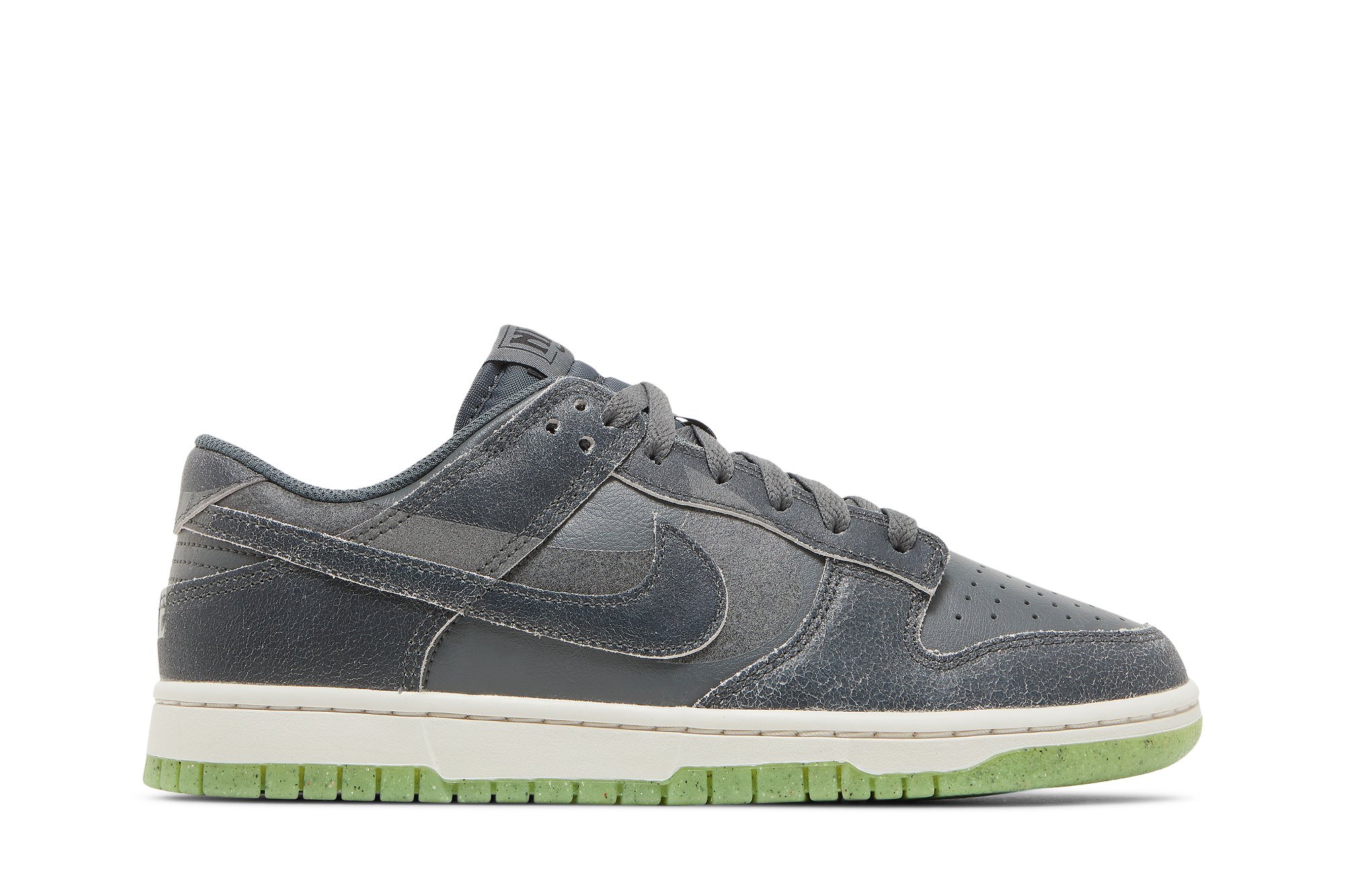 Nike Dunk Low Retro PRM Halloween (2022) – Kohlrabis 196152250872