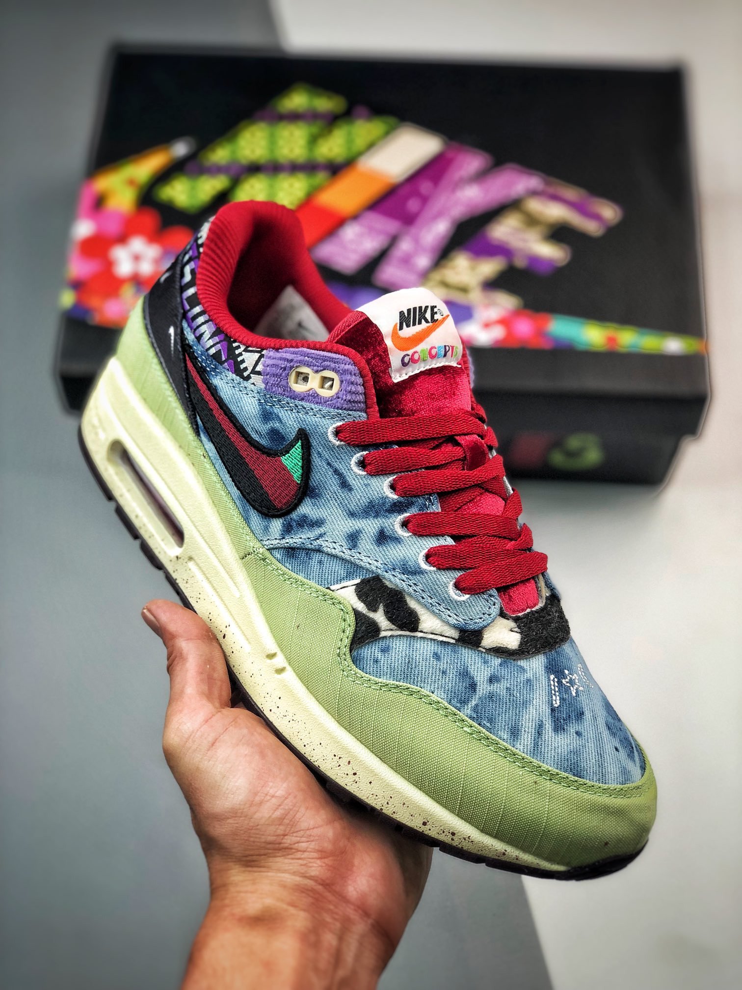 Concepts x Nike Air Max 1 Friday Oil GreenMulti-Color-Sail 5341053