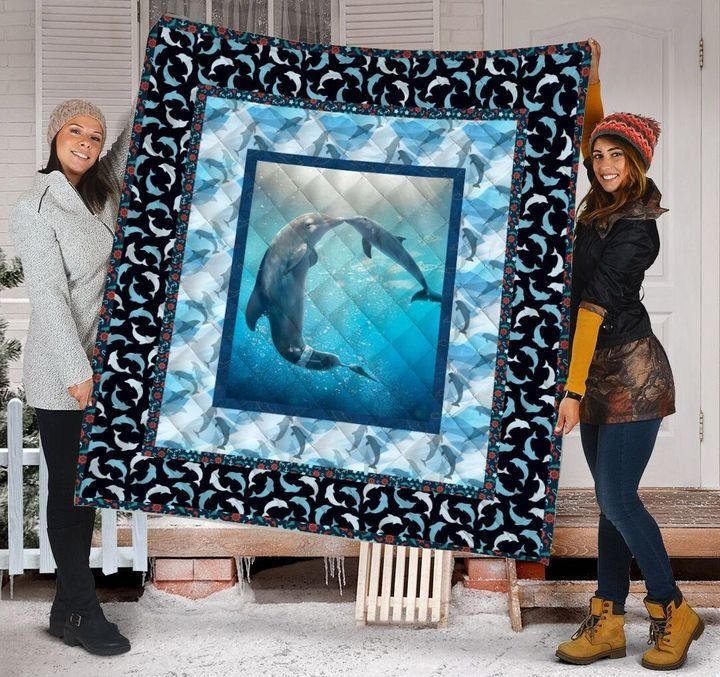 Dolphin DTC2311761 Quilt Blanket