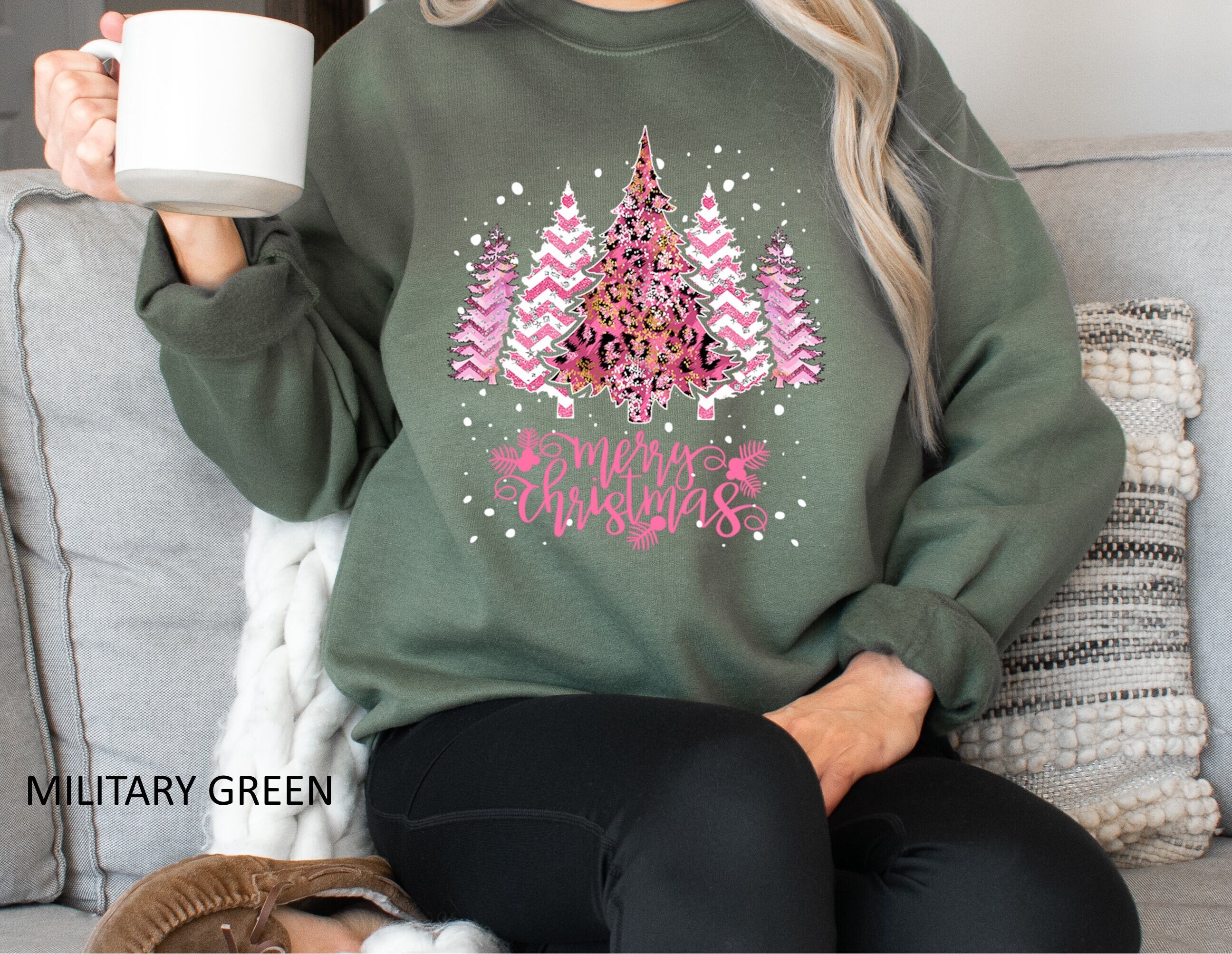 Merry Christmas Sweatshirt, Christmas Crewneck Sweatshirt, Christmas Sweater, Women Christmas Sweater,Christmas Tree Sweater, Christmas Gift