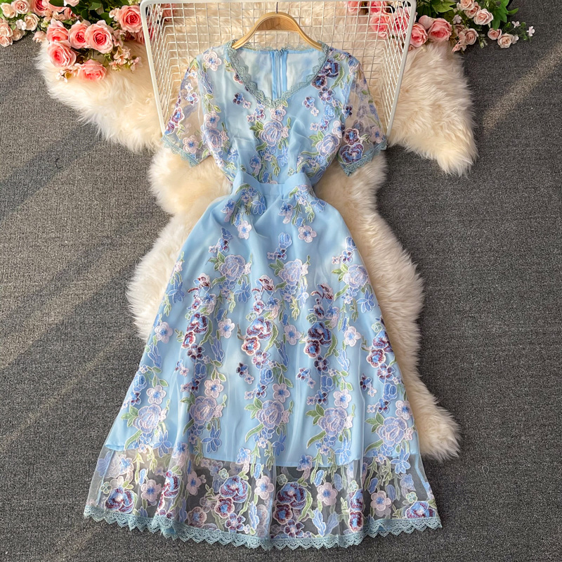 Summer Elegant Embroidery Flower Dress Women V Neck Blue Mesh Patchwork Overlay Floral Embroidered Boho Holiday Long Dresses alx