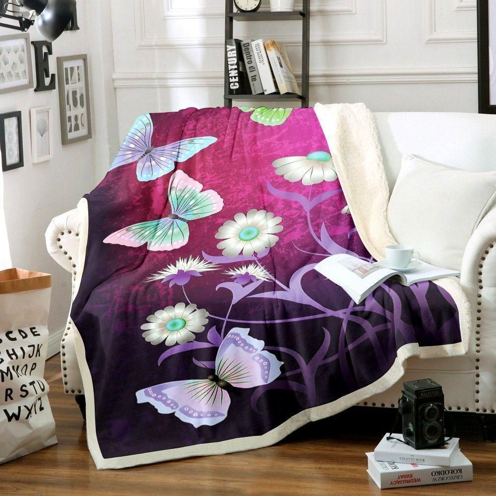 Beautiful Butterfly With Flowers Special Pattern Fleece Blanket, Sherpa Blanket, Gift For Parent, Family Member, Friends Gift, Christmas Gift, Home Decor, Home Living