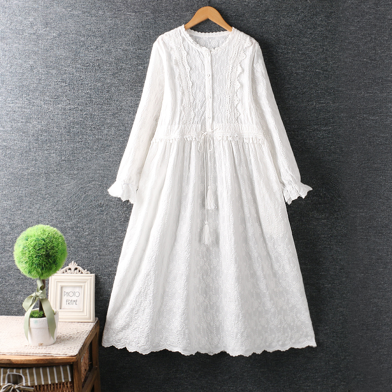 Spring New Women Sweet Round Collar Heavy Embroidery White Cotton Dress Loose Long-sleeved Dress alx