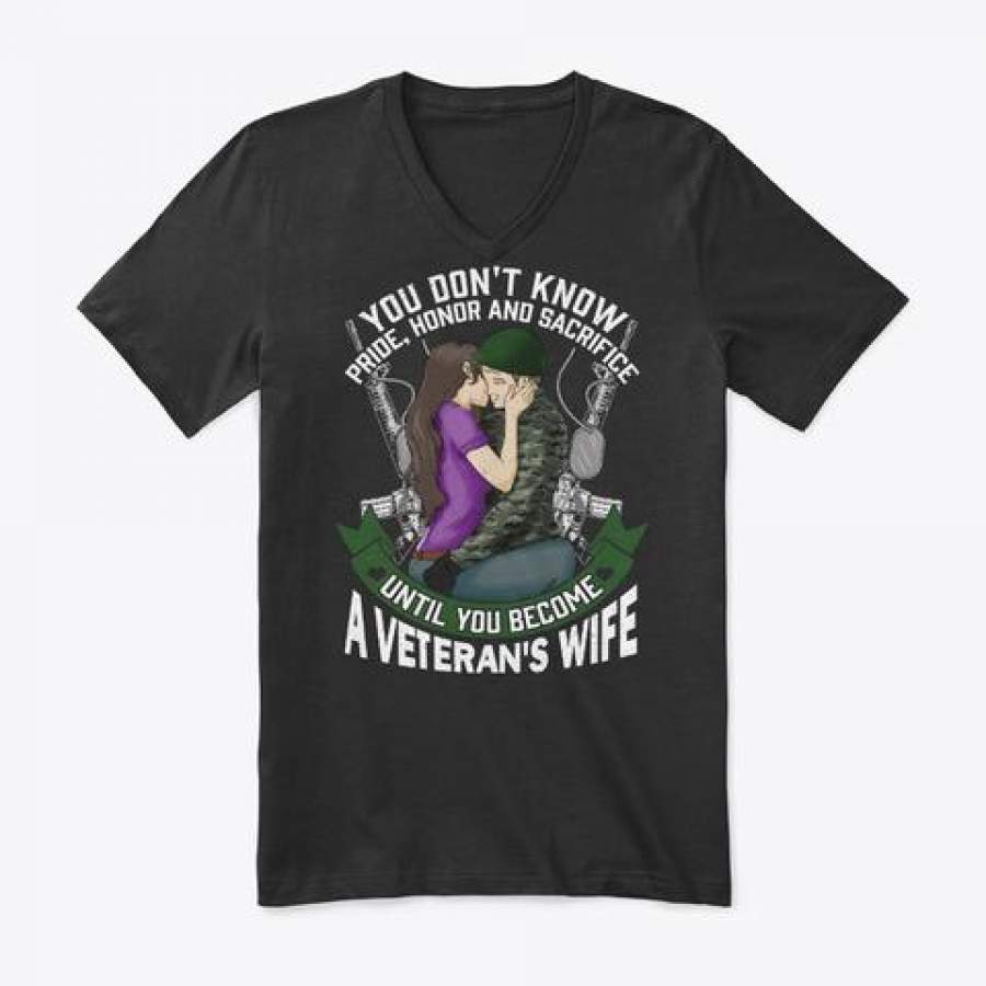 You Don’t Know A Veteran’s Wife Limited Classic T-Shirt Guys V-Neck