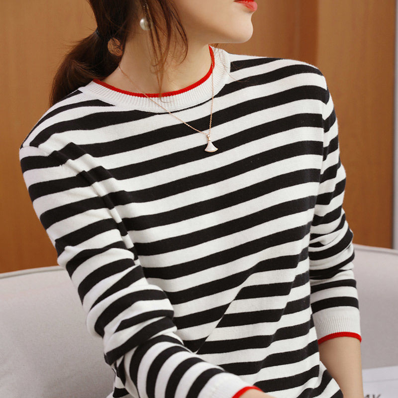 TuangBiang Blue White Striped O-Neck Women Sweater 2022 Fashion Autumn Winter Basic Loose Pullover Long Sleeve Lady Knitted Tops alx