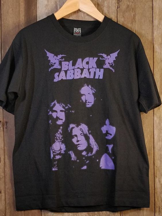 Black Sabbath, Band shirt