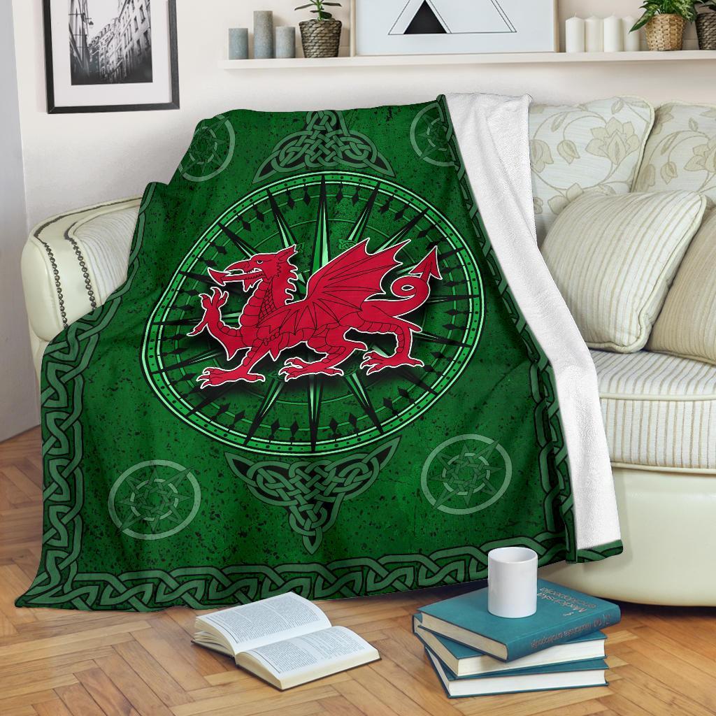 Wales Celtic Premium Blanket Celtic Compass With Welsh Dragon