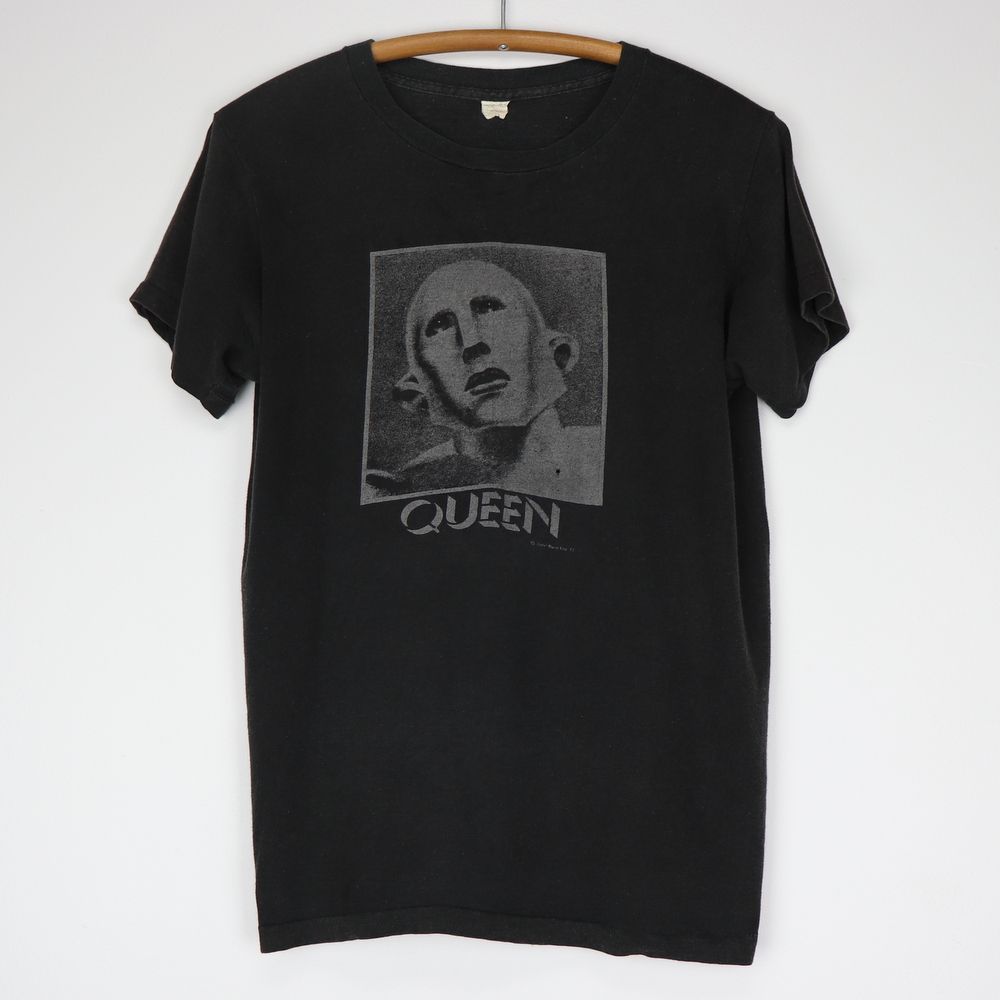 1977 Queen News Of The World Shirt