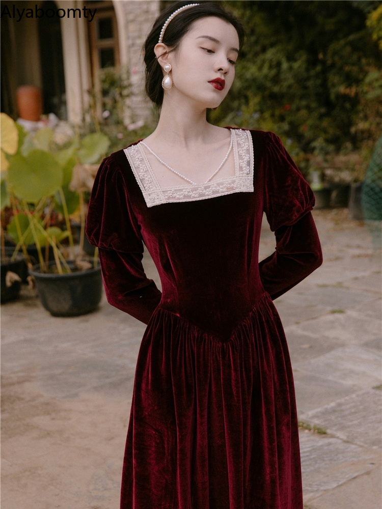 2022 Gorgeous Spring Autumn Women Party Dress Square Collar Lace Pearls Wine Red Vintage Dress Puff Sleeve Velvet Delicate Dress alx