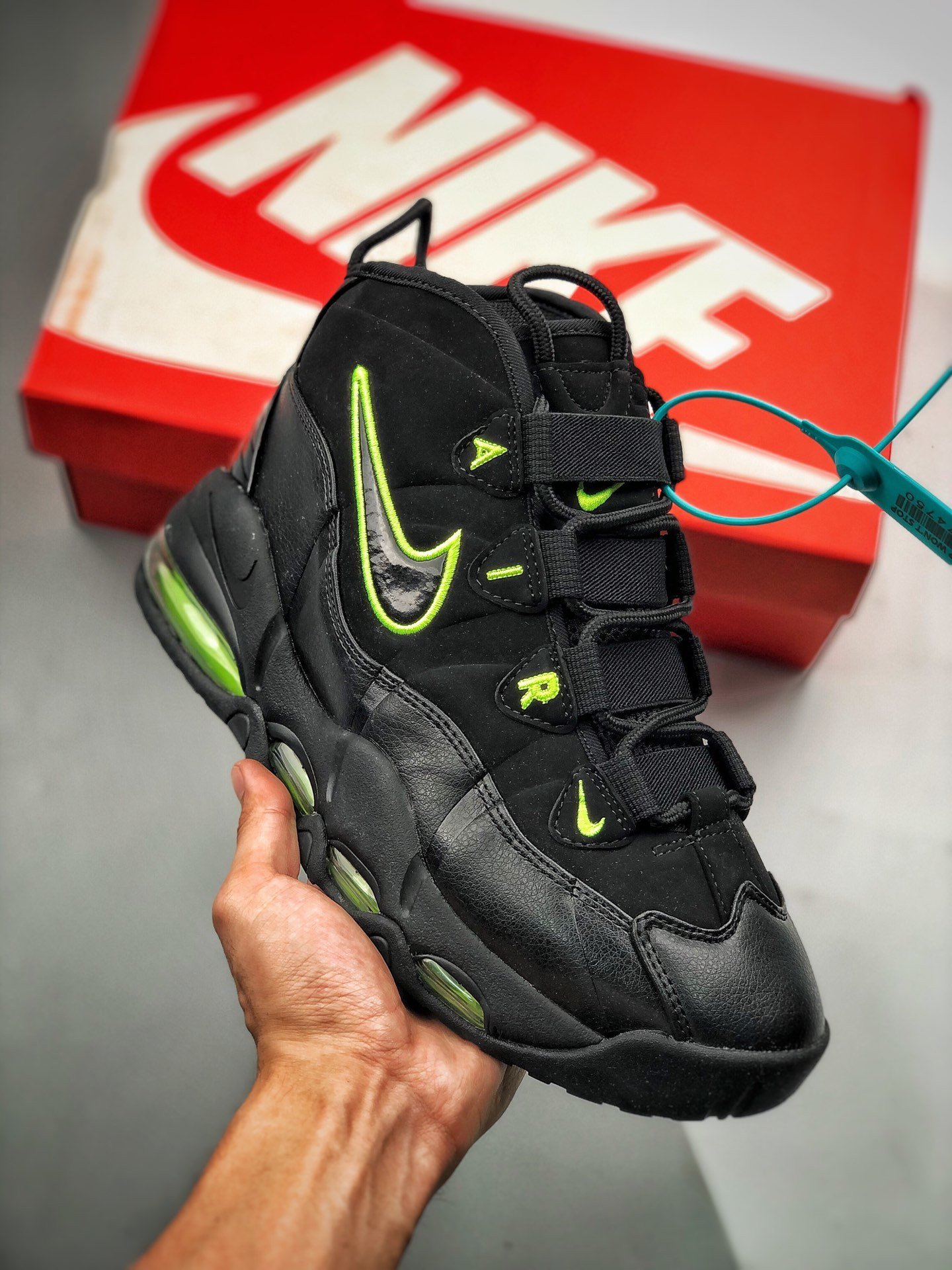 Nike Air Max Uptempo BlackVolt 5338714