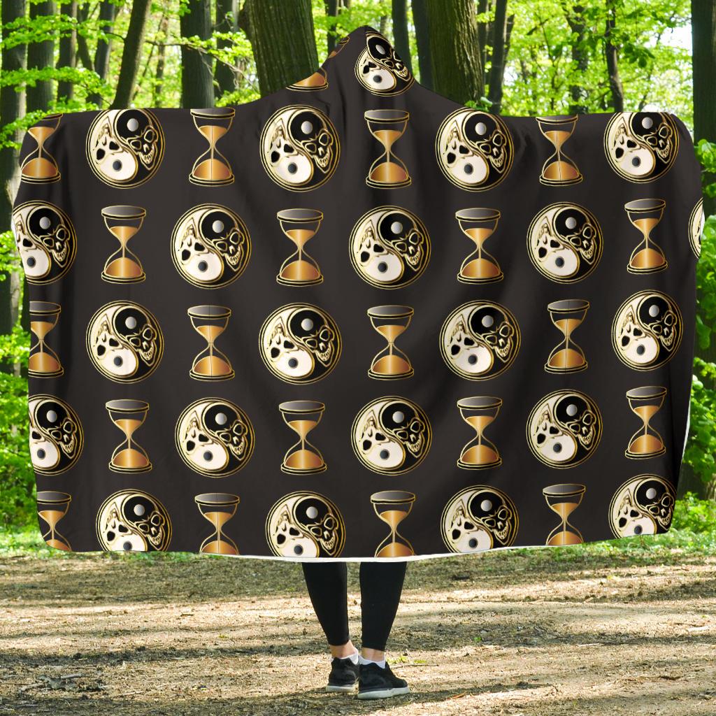 Yin Yang Skull Themed Design Print Hooded Blanket