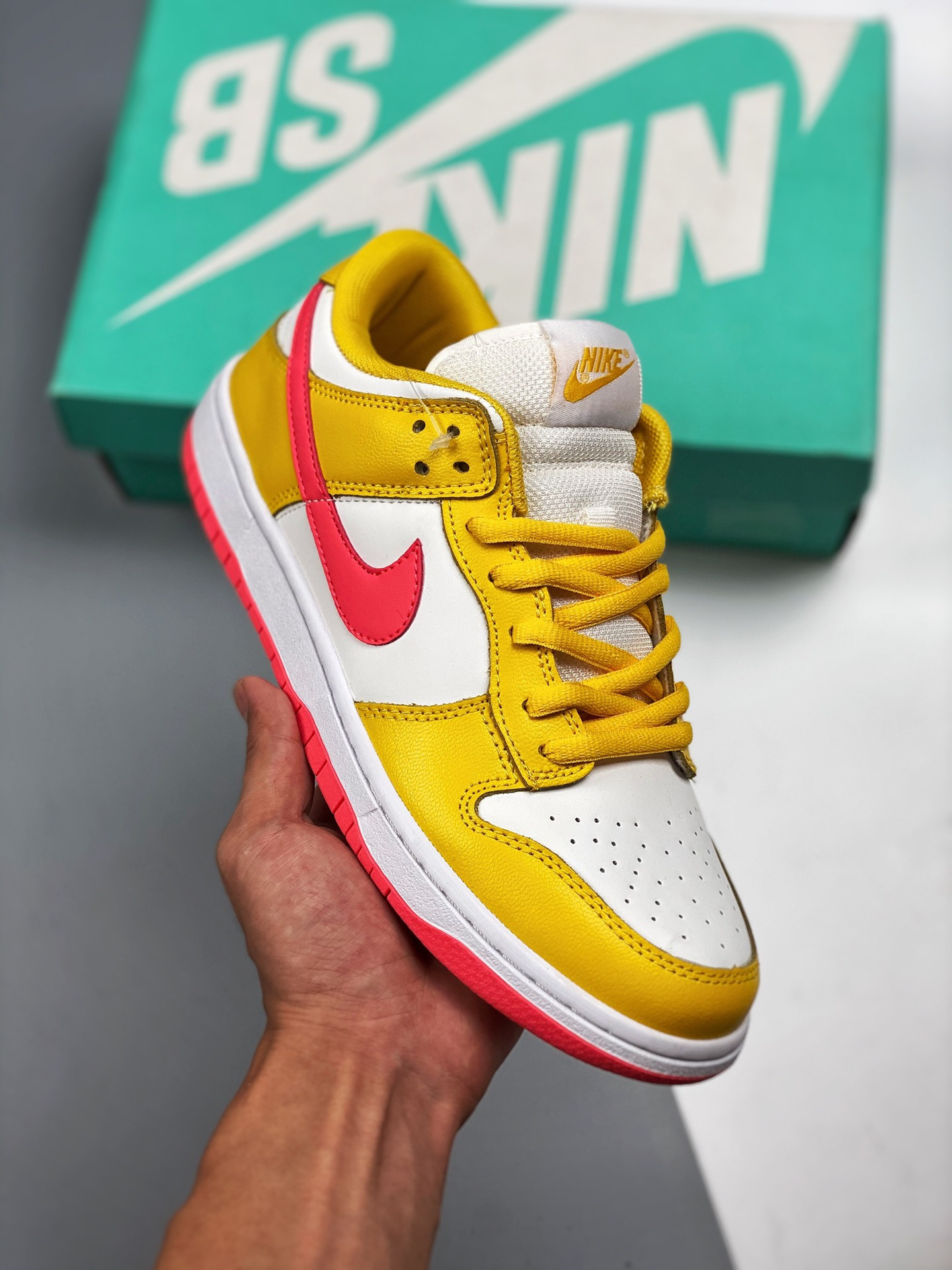 Nike Dunk Low WhiteYellow-Red 5339196