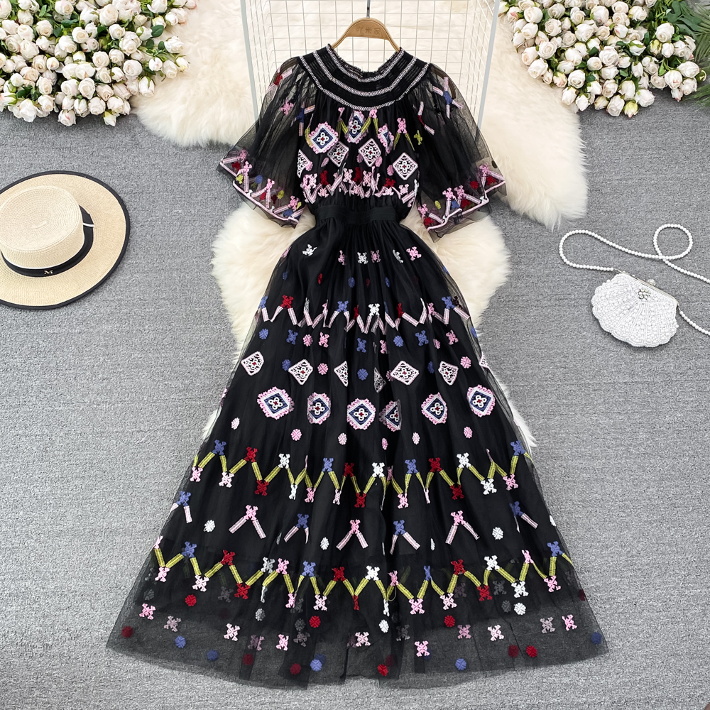 Summer Designer Mesh Flower Embroidery Dress Women Short Bat Sleeve Vintage Geometric Black Blue Tulles Evening Party Vestidos alx