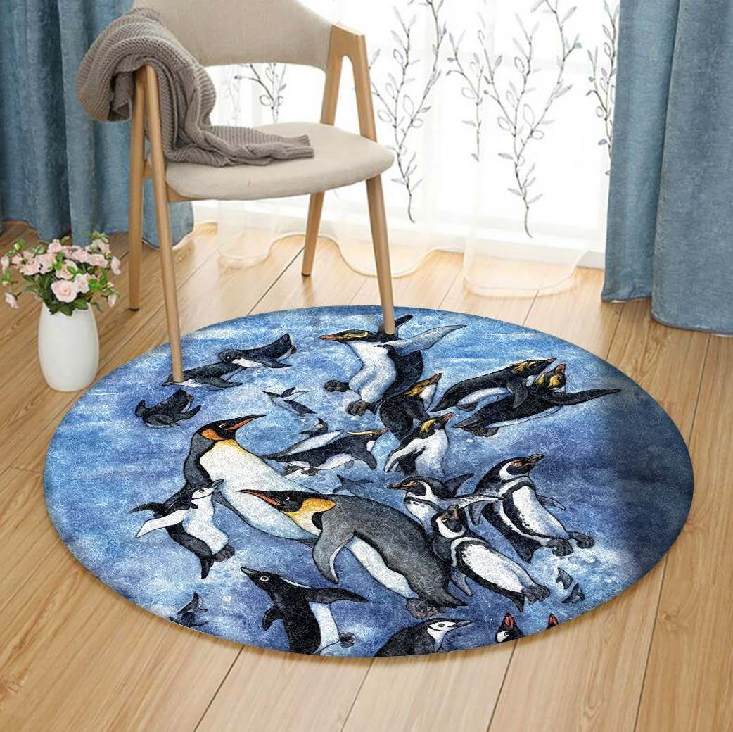 Penguin IE6105 Round Rug BEVR3007