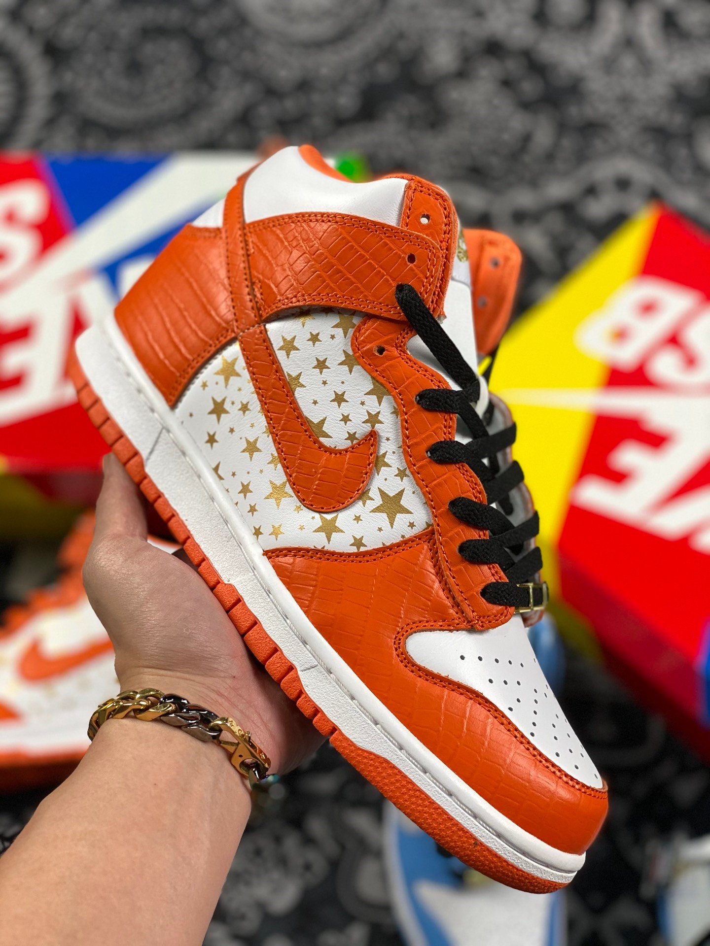 Supreme x Nike SB Dunk High Pro Orange Stars 5338850