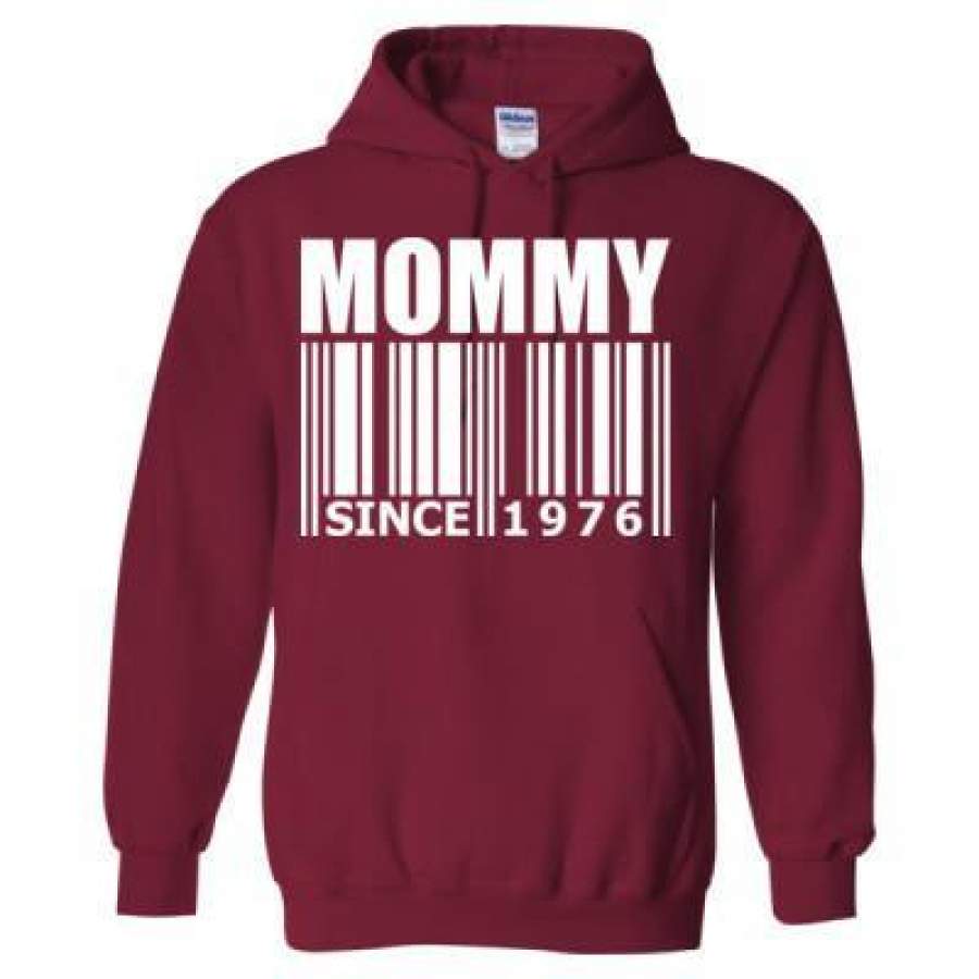 AGR Mommy Since 1976 – Heavy Blend™ Hooded Sweatshirt