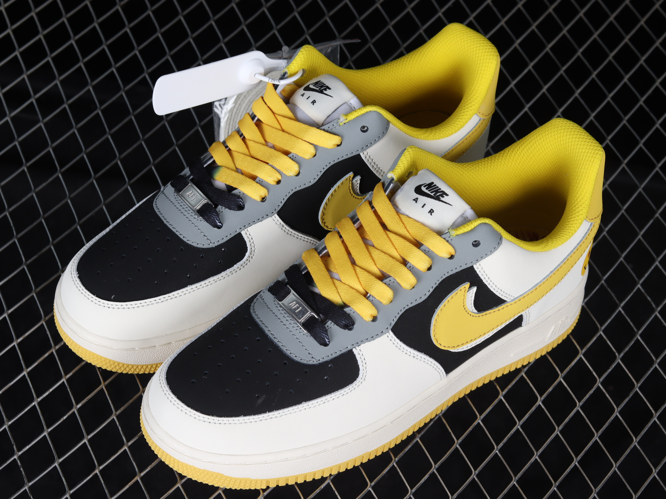 Nike Air Force 1 Low Rice Black Yellow Shoes Sneakers SNK539411551