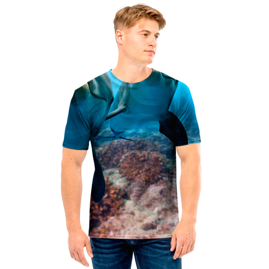 Cute Dolphins In The Ocean Print Men’S T-Shirt