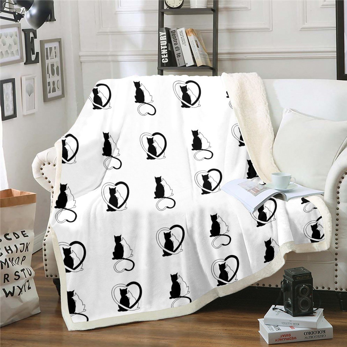 Cute Cat Throw Blanket for Couch Bed Sofa Women Couple Cartoon Kitten Print Fleece Blanket Decorative Pet Cats Pattern Sherpa Blanket Cat Lover’s Gift Fuzzy Blanket Black White Cat