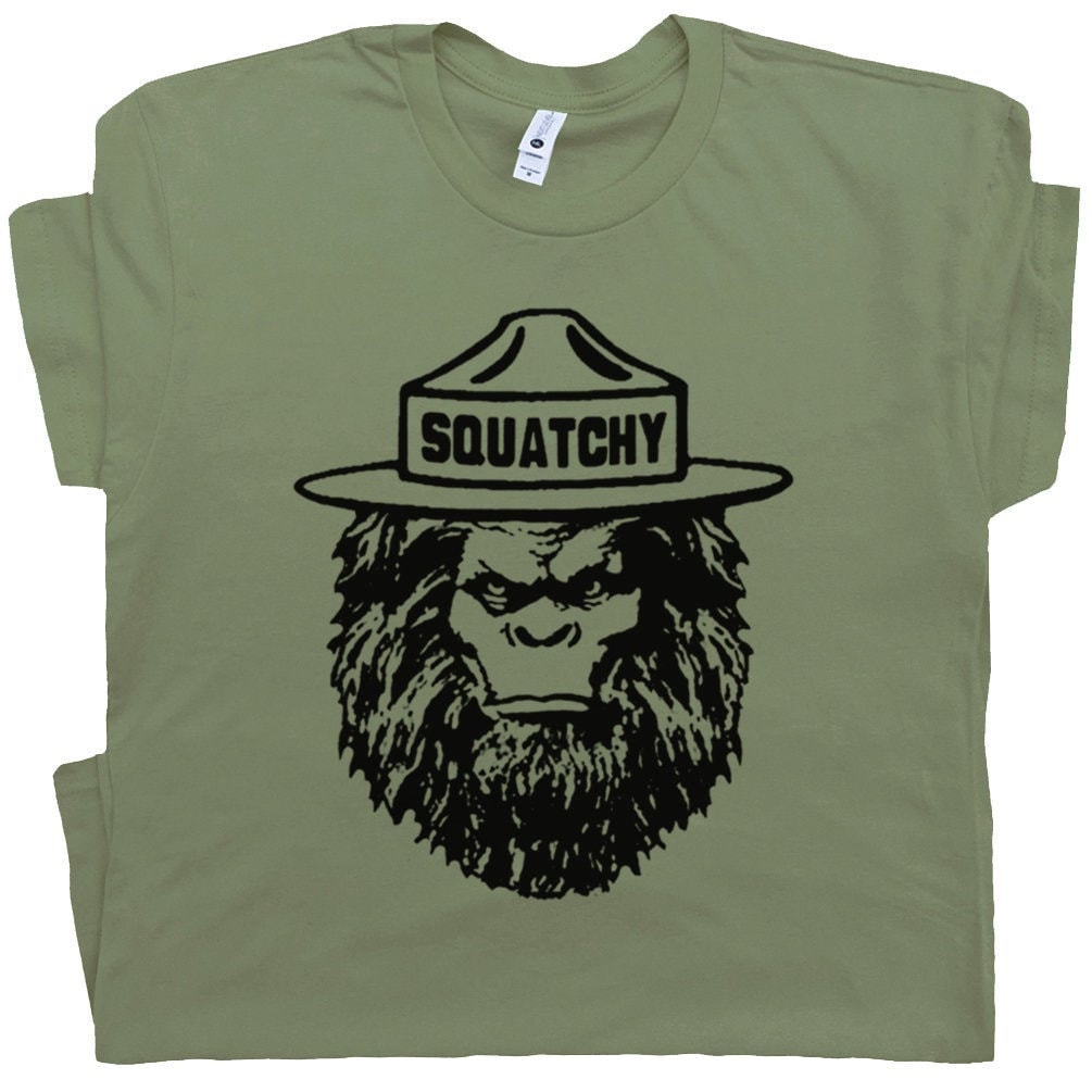 Squatchy T Shirt Sasquatch Camping T Shirt Bigfoot Shirt Funny Camping Graphic Tee Retro Hiking Shirts National Park Shirt Appalachian Trail