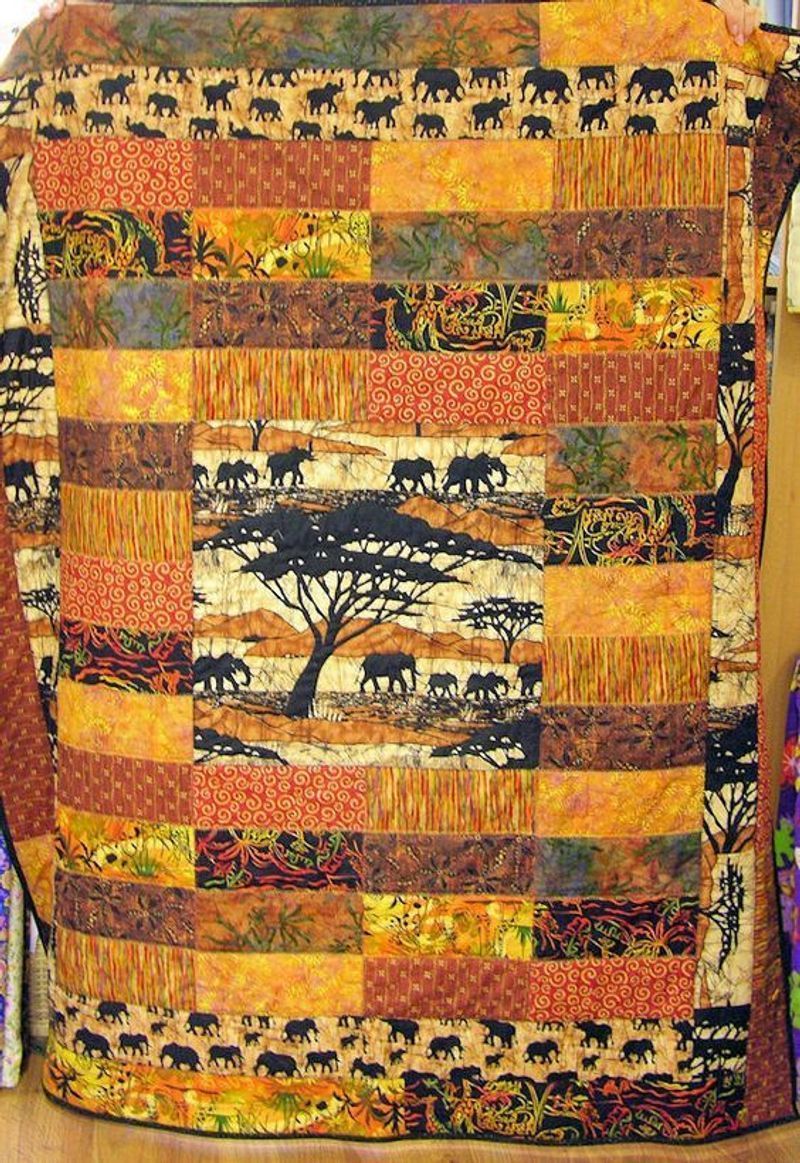 African Elephant Quilt Tuiys