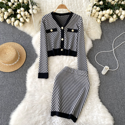 2022 Winter New Diagonal Stripe Suit for Women, Short V-neck Cardigan+A-line Hip Wrap Skirt Two-piece Set In Autumn alx