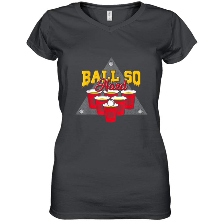 Beer Pong Costume Couples Halloween Team Idea Master shirt Women’s V-Neck T-Shirt