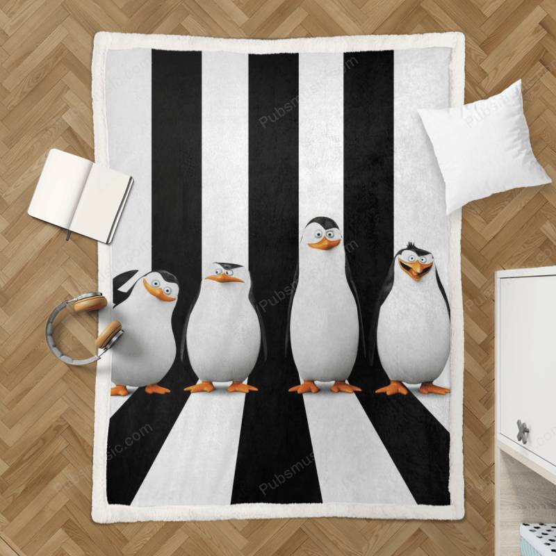 Penguins of Madagascar – Movies And Tv Shows Sherpa Fleece Blanket