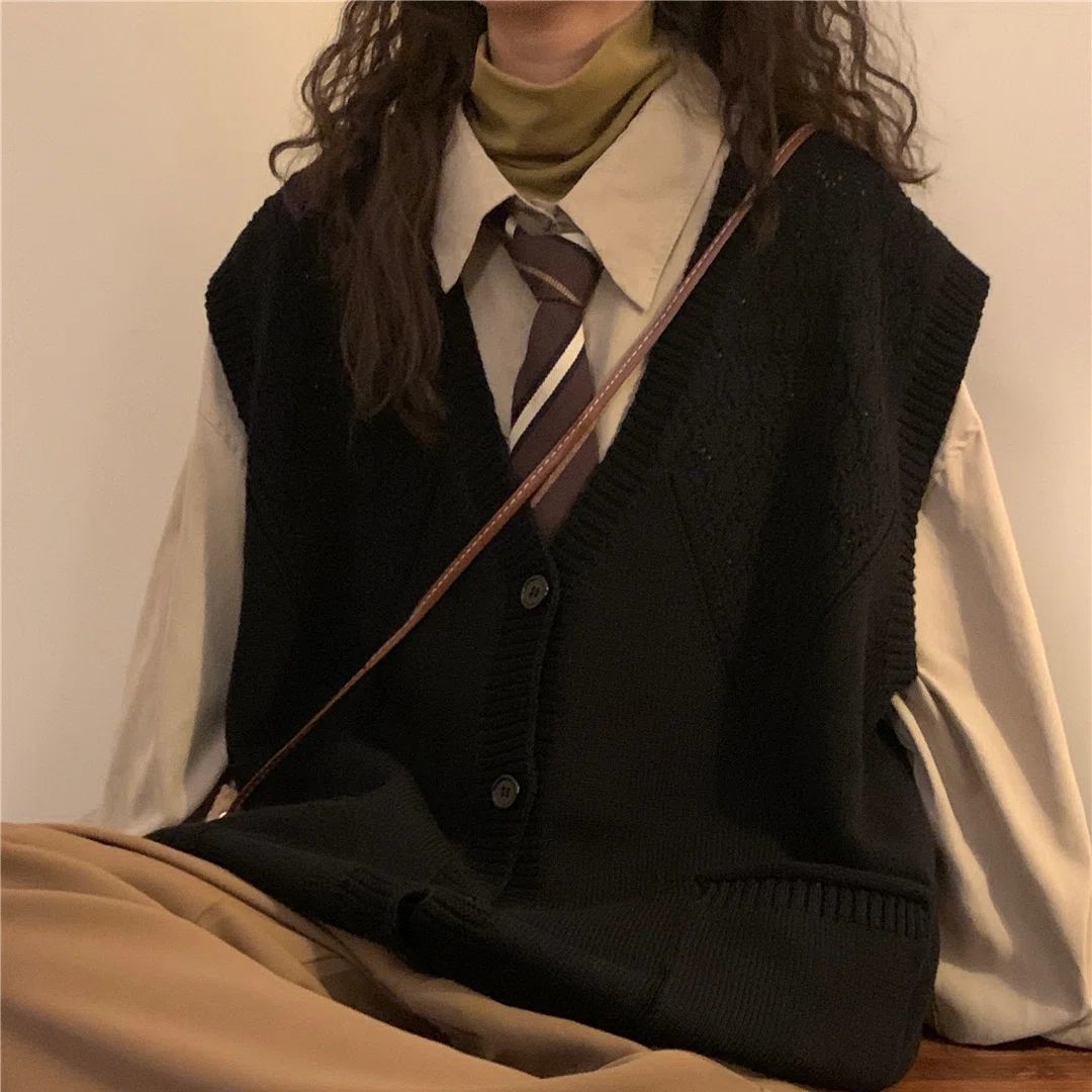 Sweater Vest Women College Japanese Vintage Loose Black Simple Knitting Students Trendy Autumn Elegant All-match Leisure Clothes alx