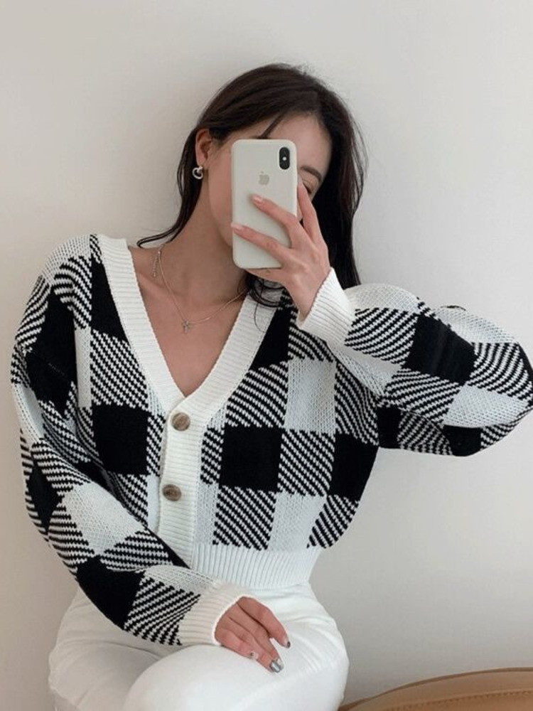 Sweaters Women Plaid V-Neck Long Sleeve Knitting Cropped Feminino Cardigan Loose-fitting Korean Style Comfortable Gentle Fashion alx