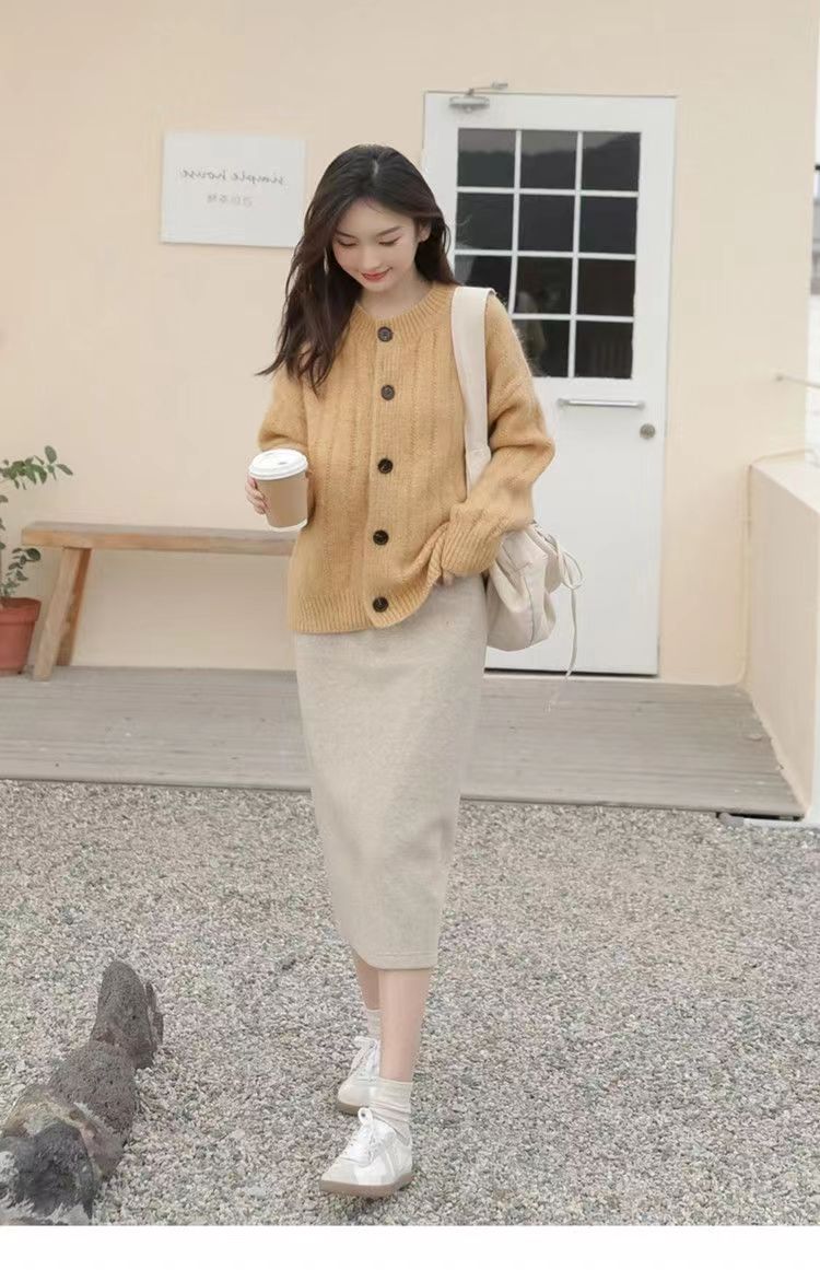 VNXIFM Spring Girl Round Neck Long Sleeve Sweater + Sweet Straight Long Skirt Two-piece Solid Color Long Sleeve Knitwear Set alx