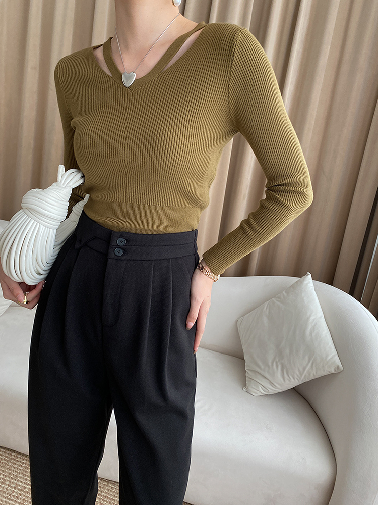 [EAM] Green Cut-out Slim Knitting Sweater Loose Fit V-Neck Long Sleeve Women Pullovers New Fashion Autumn Winter 2022 1DF2688 alx