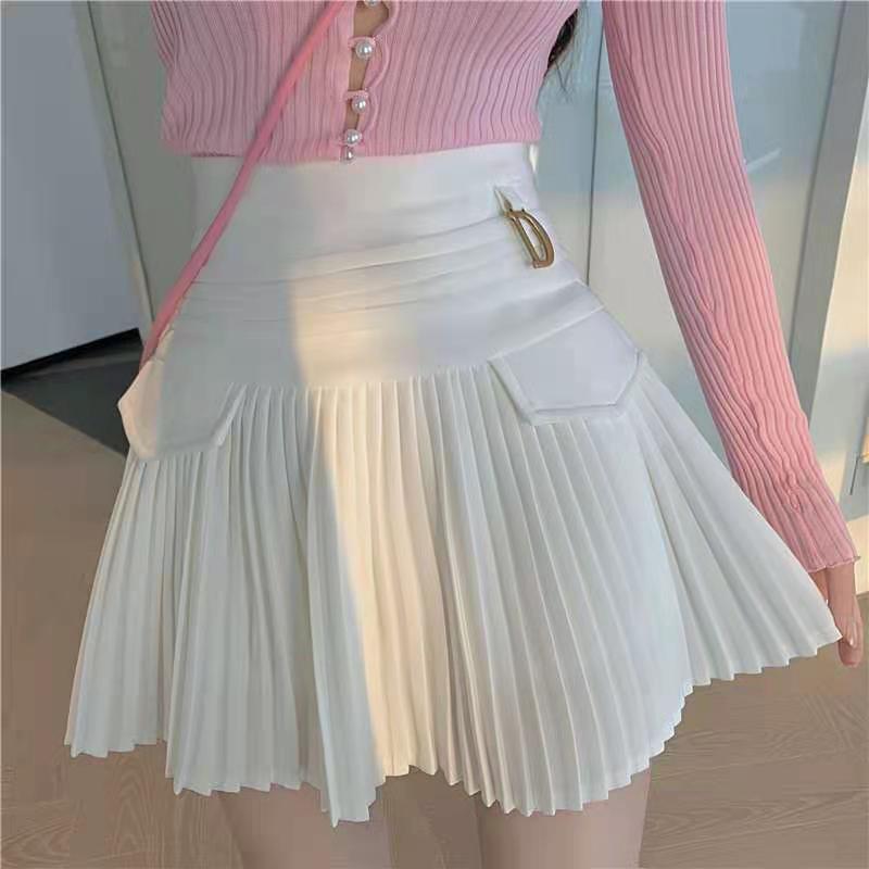 White Women High Waist Pleated Skirts Metal Letter D Design Fashion Club Wear Korean Sweet Girl Kawaii A-Line Casual Mini Skirt alx