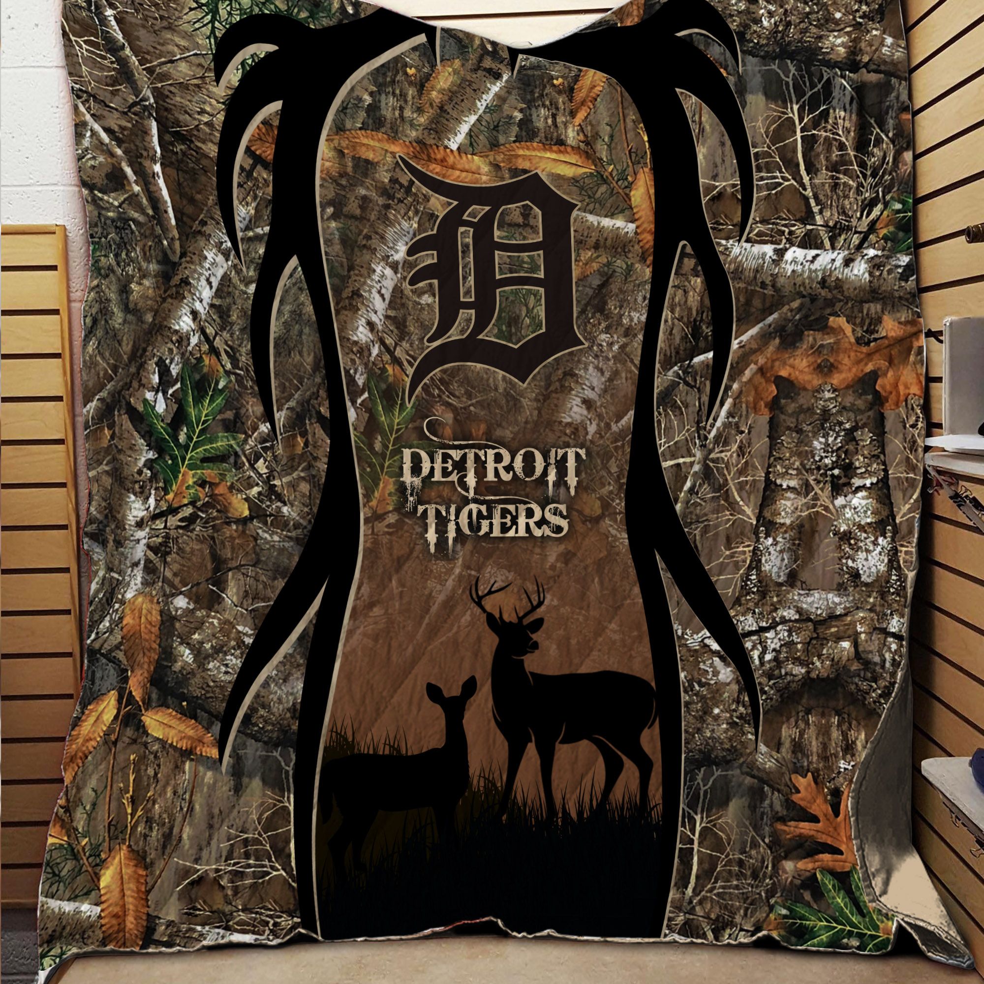 Detroit Tigers Hunting Realtree Camo Quilt 263 L1MTH1853