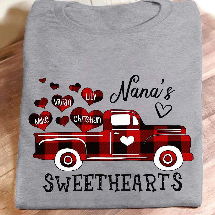 Nana’s Sweethearts Truck Heart Kidname’s | Personalized T-shirt