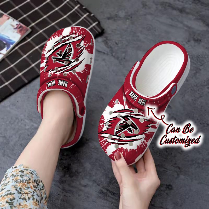 Falcons Personalized AFalcons Football Ripped Claw Clog Shoes