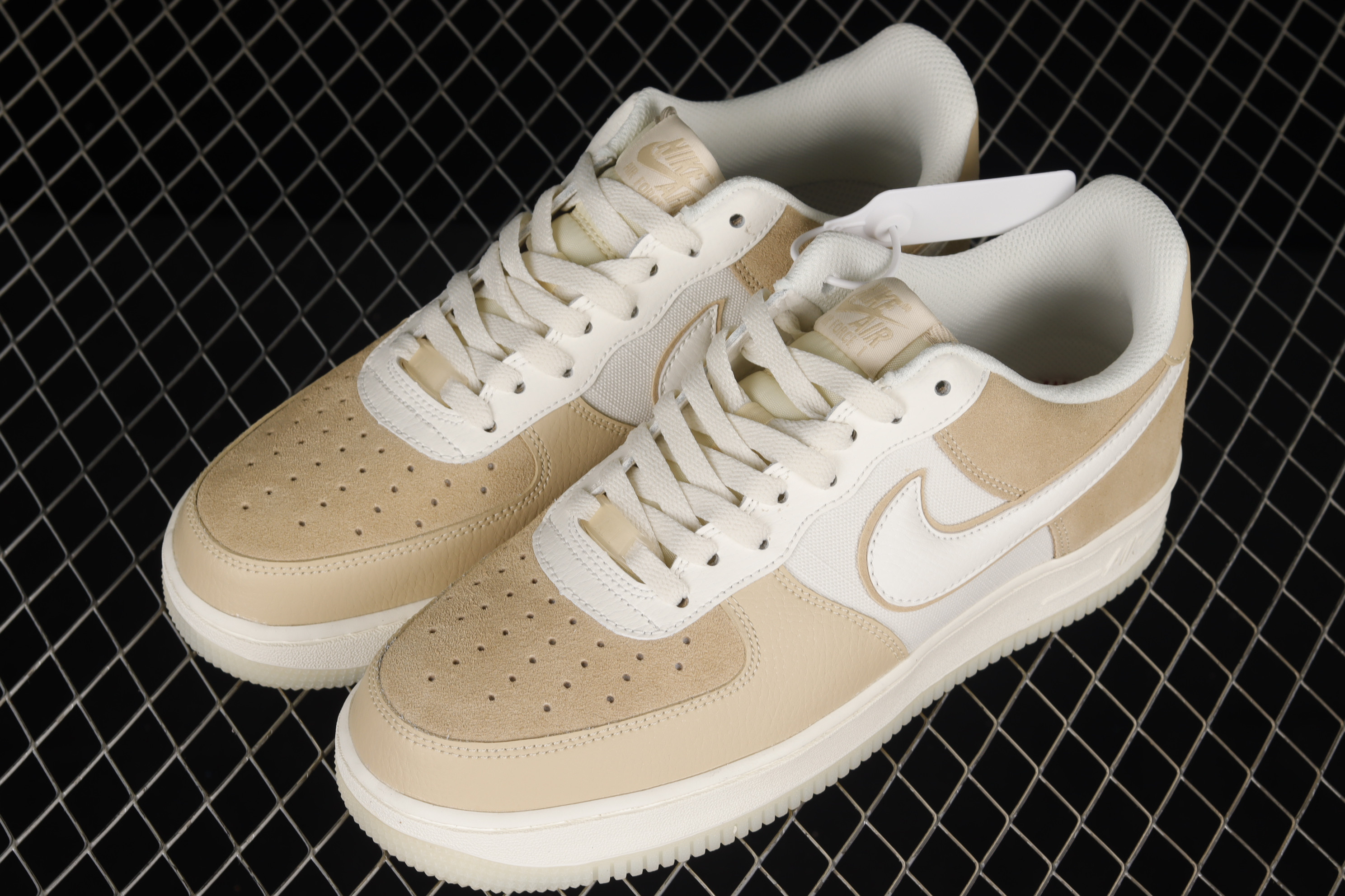 Nike Air Force 1 Low ’07 LV8 2 Desert Ore Shoes Sneakers SNK943799727