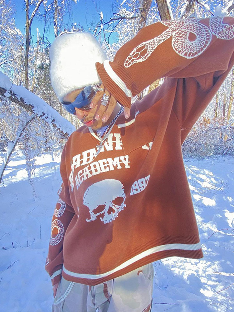 Y2K Men’s Hip Hop Harajuku Loose Sweater Retro Japanese Skull Letter Graphic Knit Cotton Brown Chic 2022 Pullover Sweater Men alx