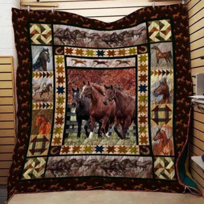 Horse D0502 81O32 Blanket