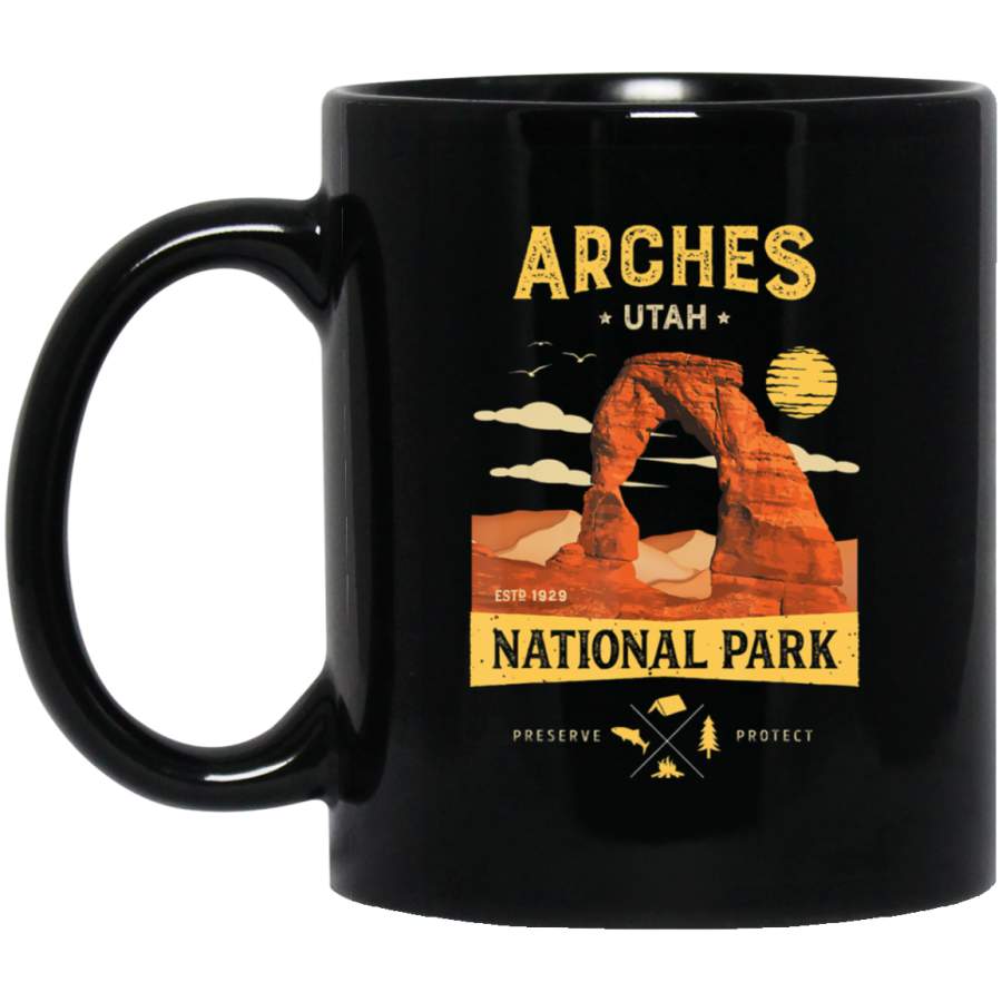 Arches National Park Delicate Arch Vintage Utah Gift Coffee Mug