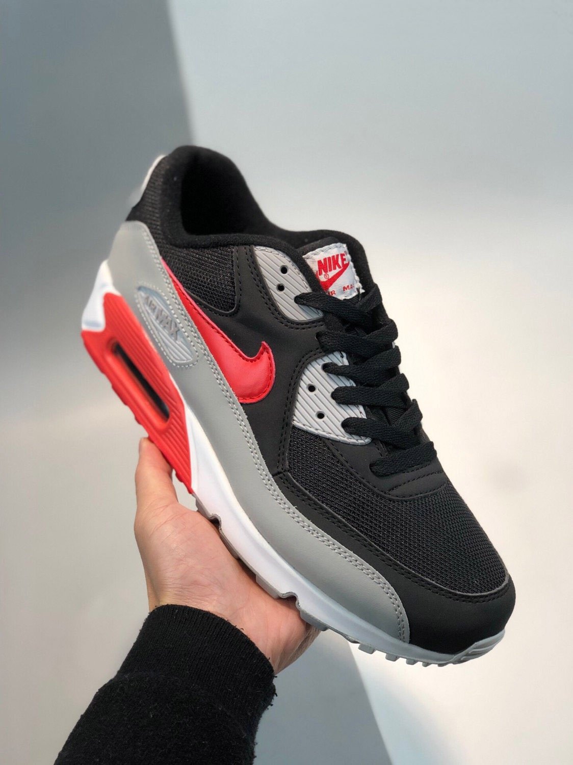 Nike Air Max 90 Wolf GreyBlackWhiteBright Crimson 5339675