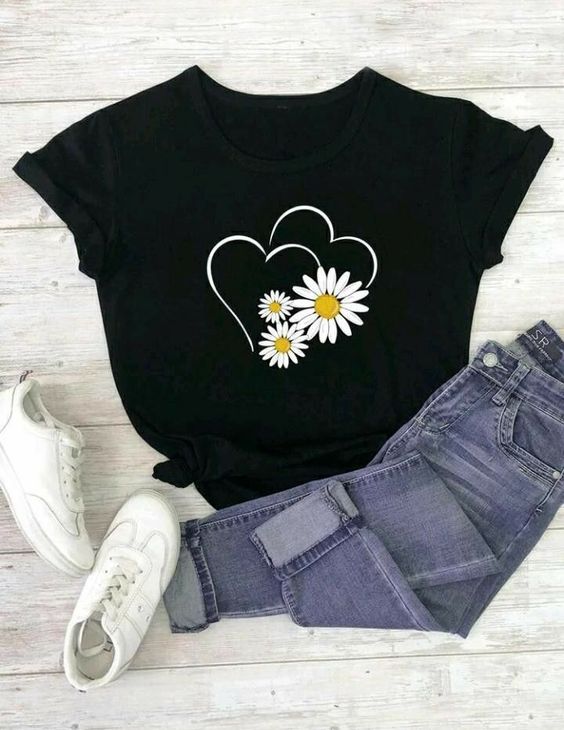 Cute Heart Print Graphic T-shirt